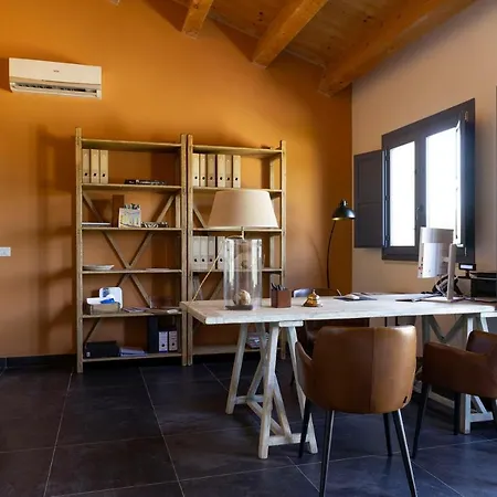 מלון Masseria Del Carrubo 4*