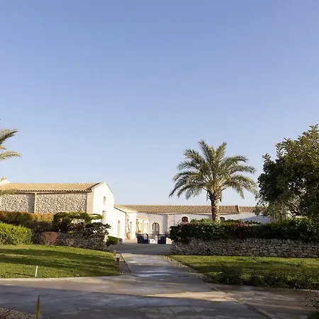 Masseria Del Carrubo 4* נוטו