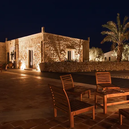 Masseria Del Carrubo נוטו
