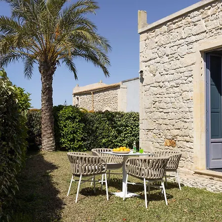 מלון Masseria Del Carrubo