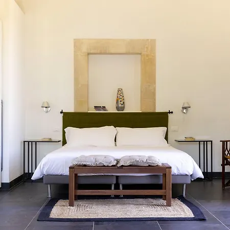 Masseria Del Carrubo מלון 4*