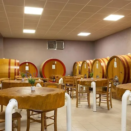 Masseria Del Carrubo 4*