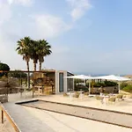 Hotel Masseria Del Carrubo