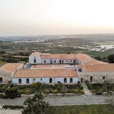 Masseria Del Carrubo Hotel