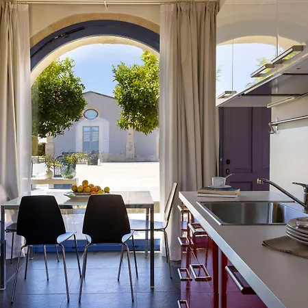 ホテル Masseria Del Carrubo